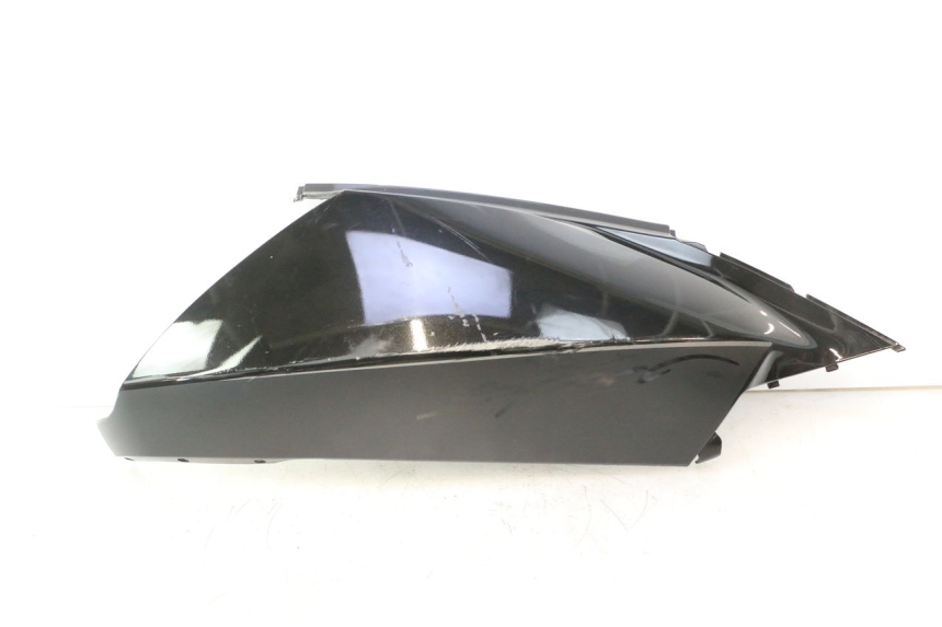 photo de LATERAL TRASEIRO DIREITO APRILIA ATLANTIC S 125 (2010 - 2013) - Detalhe da peça
