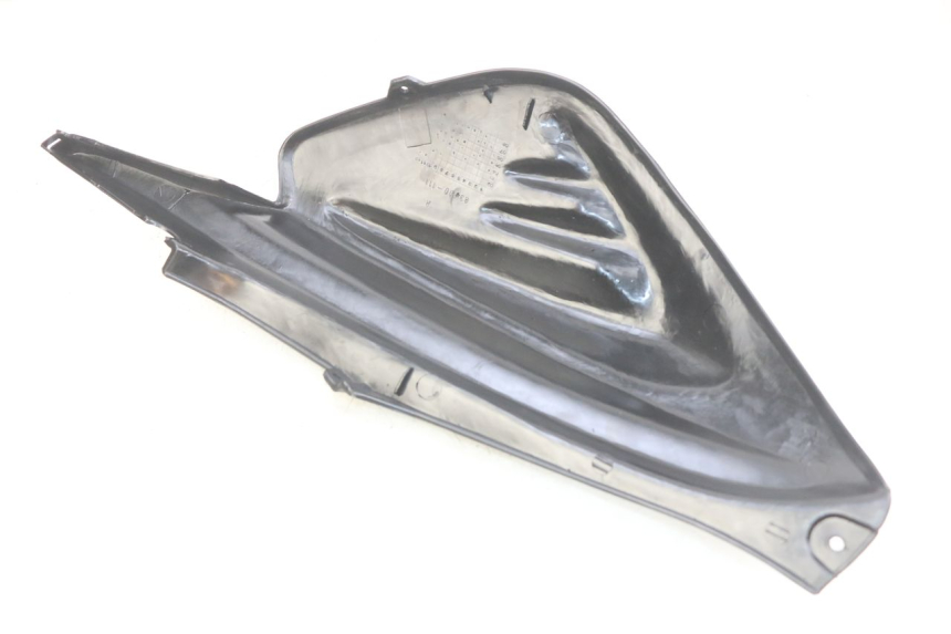 photo de LATERAL TRASEIRO DIREITO MBK BOOSTER NEXT GENERATION 50 (1995 - 1998) - Outro ângulo de visão