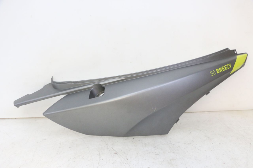photo de LATERAL TRASEIRO DIREITO MOTRON BREEZY 4T 50 (2021 - 2025) - Vista principal