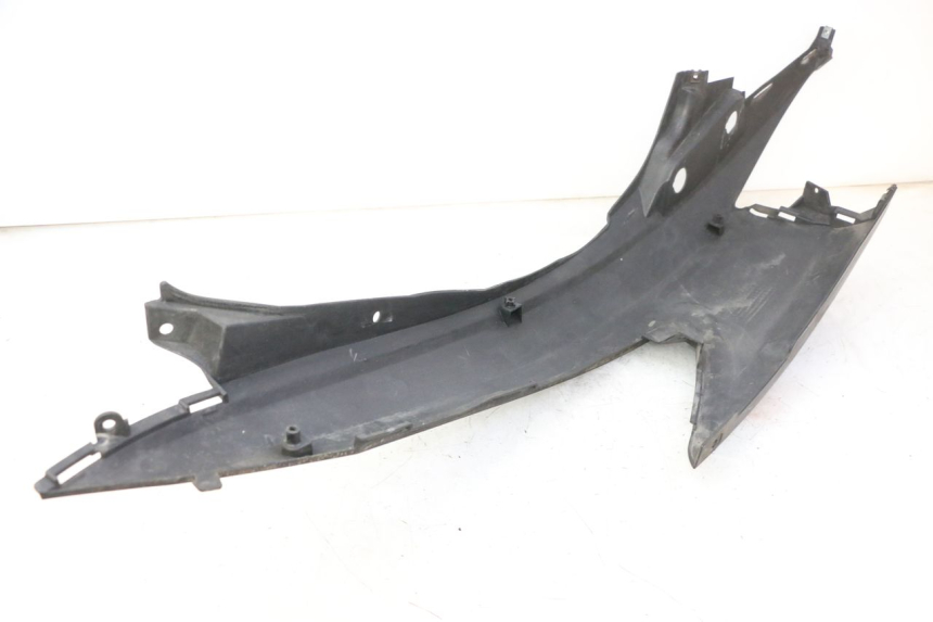 photo de LATERAL TRASEIRO DIREITO SUZUKI BURGMAN 125 (2007 - 2014) - Estado da superfície