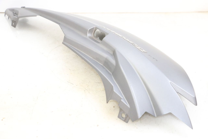 photo de LATERAL TRASEIRO DIREITO SUZUKI BURGMAN 650 (2013 - 2020) - Pontos de fixação
