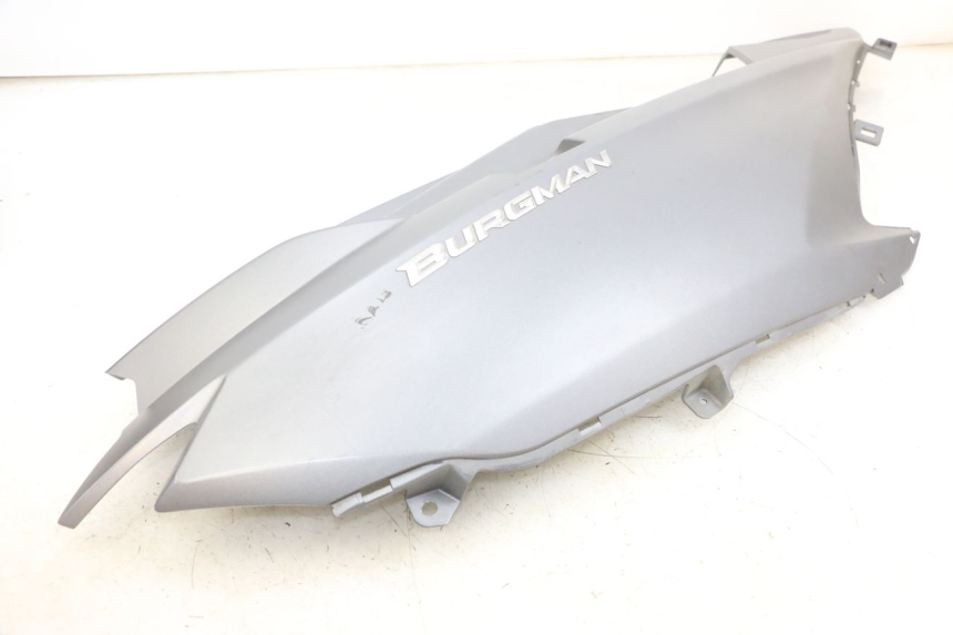 photo de LATERAL TRASEIRO DIREITO SUZUKI BURGMAN 650 (2013 - 2020) - Estado da superfície