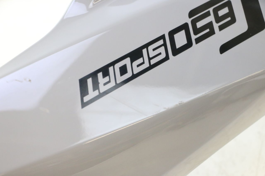 photo de LADO TRASEIRO DIREITO BMW C SPORT 650 (2015 - 2021) - Estado da superfície
