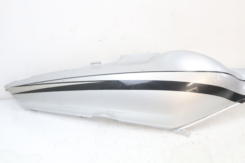 photo de LATERAL TRASEIRO DIREITO BMW C1 125 (2000 - 2003) - Detalhe da peça