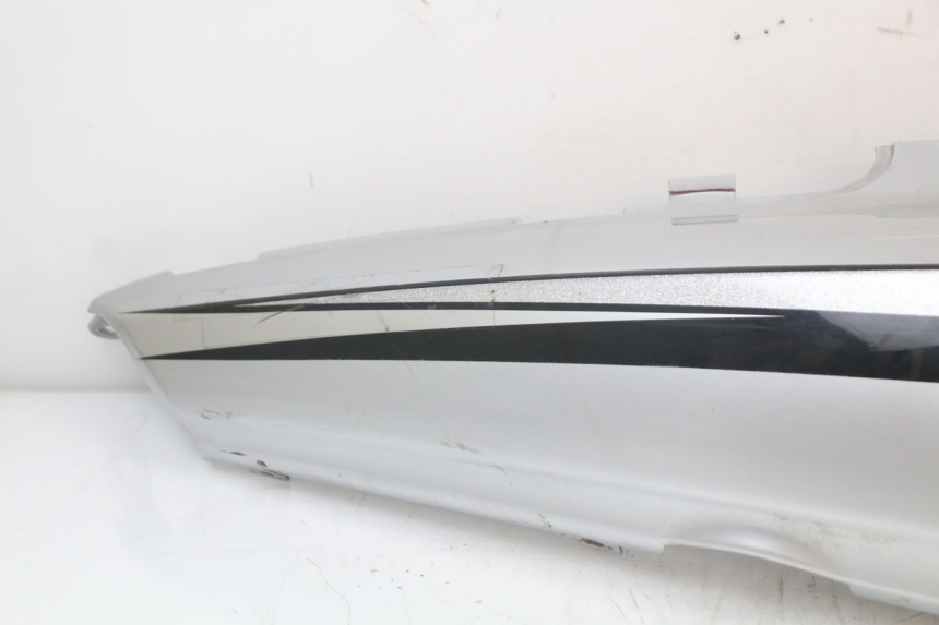 photo de LATERAL TRASEIRO DIREITO BMW C1 125 (2000 - 2003) - Zoom do estado de desgaste