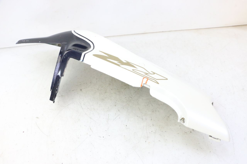 photo de LATERAL TRASEIRO DIREITO HONDA CBR RR FIREBLADE 900 (1992 - 1994) - Detalhes característicos