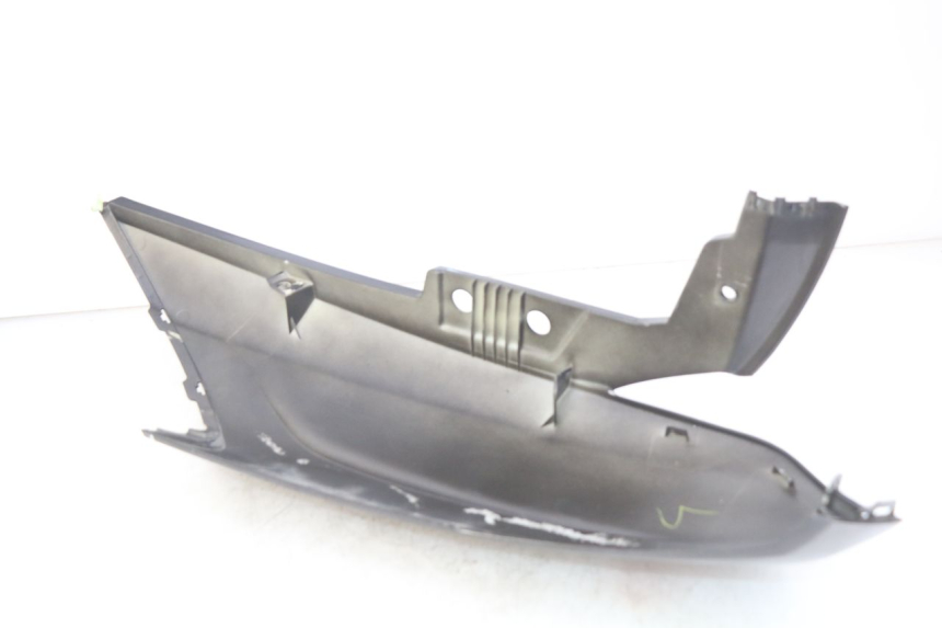 photo de LATERAL TRASEIRO DIREITO PEUGEOT CITYSTAR 125 (2011 - 2017) - Zoom do estado de desgaste