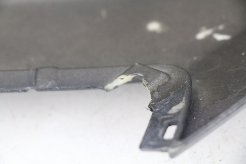 photo de LATERAL TRASEIRO DIREITO PEUGEOT CITYSTAR 50 (2013 - 2017) - Ampliação técnica
