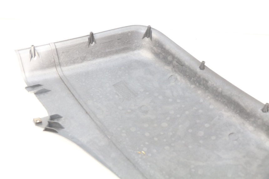 photo de LATERAL TRASEIRO DIREITO RIDE CLASSIC 2T 50 (2014 - 2022) - Zoom do estado de desgaste