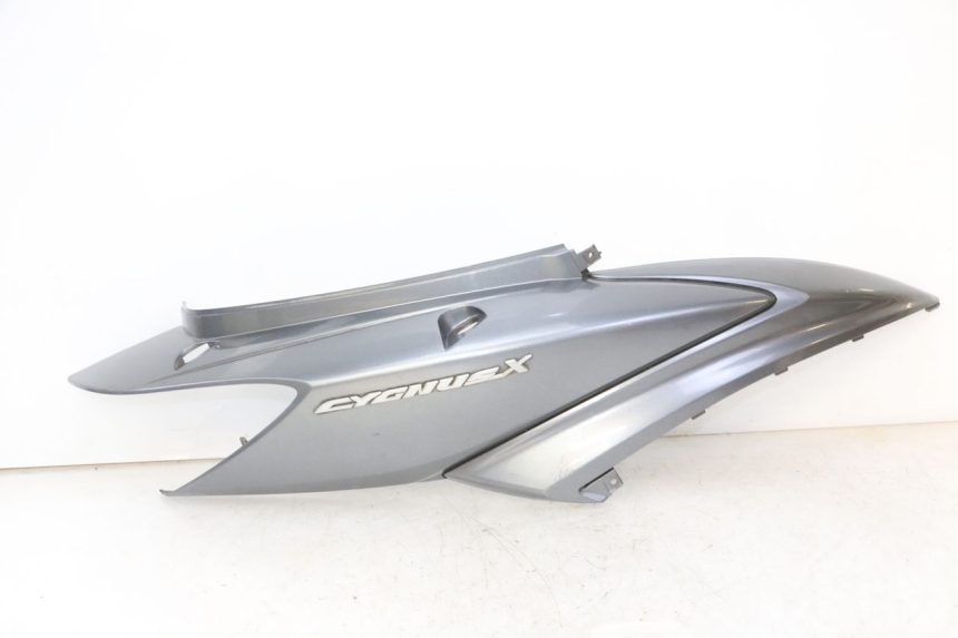 photo de LATERAL TRASEIRO DIREITO YAMAHA CYGNUS X INJECTION 125 (2007 - 2013) - Vista principal