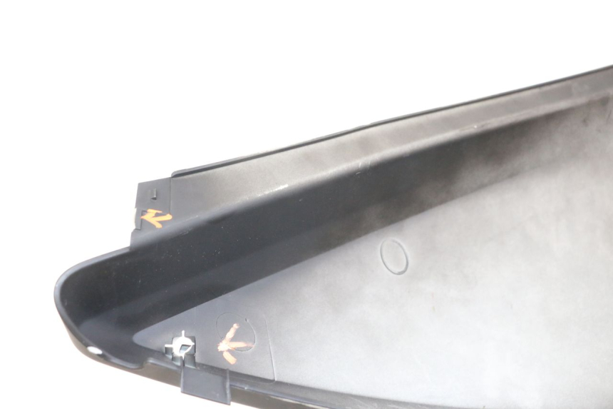 photo de LATERAL TRASEIRO DIREITO KYMCO DINK STREET ABS 125 (2011 - 2018) - Detalhe da peça