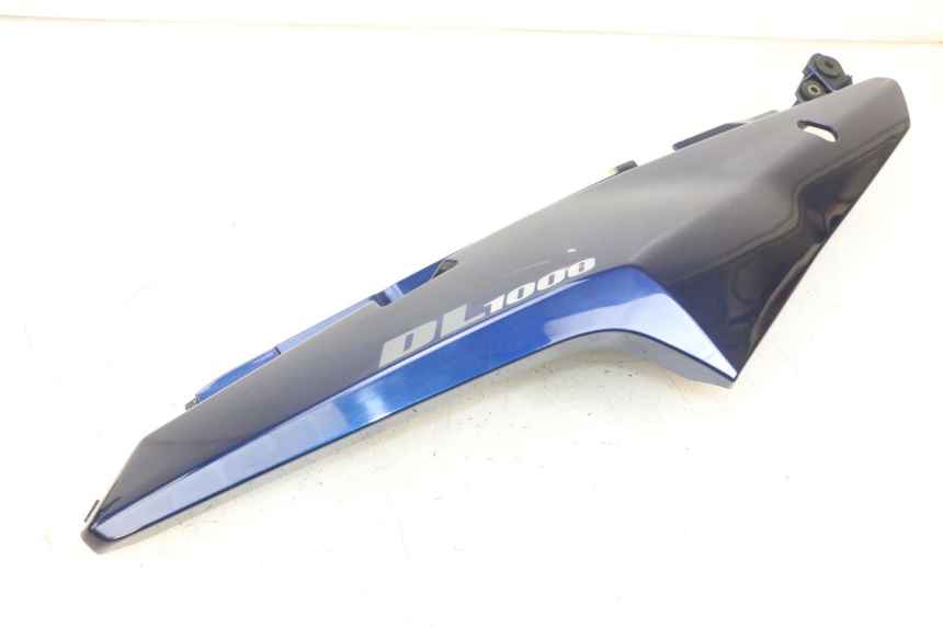 photo de LATERAL TRASEIRO DIREITO SUZUKI DL V STROM 1000 (2002 - 2007) - Estado da superfície