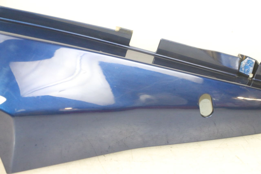 photo de LATERAL TRASEIRO DIREITO SUZUKI DL V STROM 1000 (2002 - 2007) - Marcações e referências