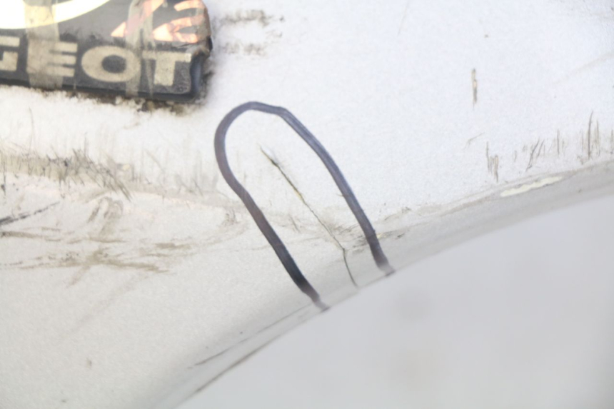 photo de LATERAL TRASEIRO DIREITO PEUGEOT ELYSEO 125 (1999 - 2004) - Detalhes característicos