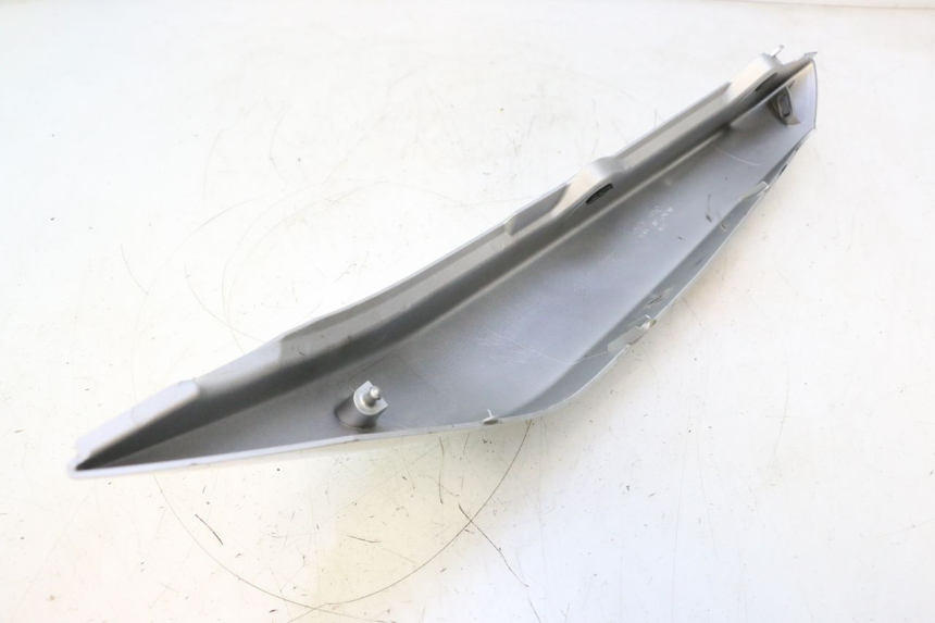 photo de LADO TRASEIRO DIREITO KAWASAKI ER-6 ER6 N 650 (2005 - 2009) - Outro ângulo de visão