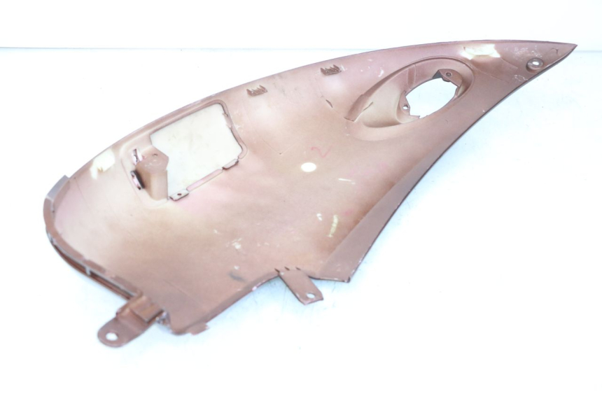 photo de LATERAL TRASEIRO DIREITO EUROCKA RETRO 50 (2007 - 2014) - Detalhe da peça