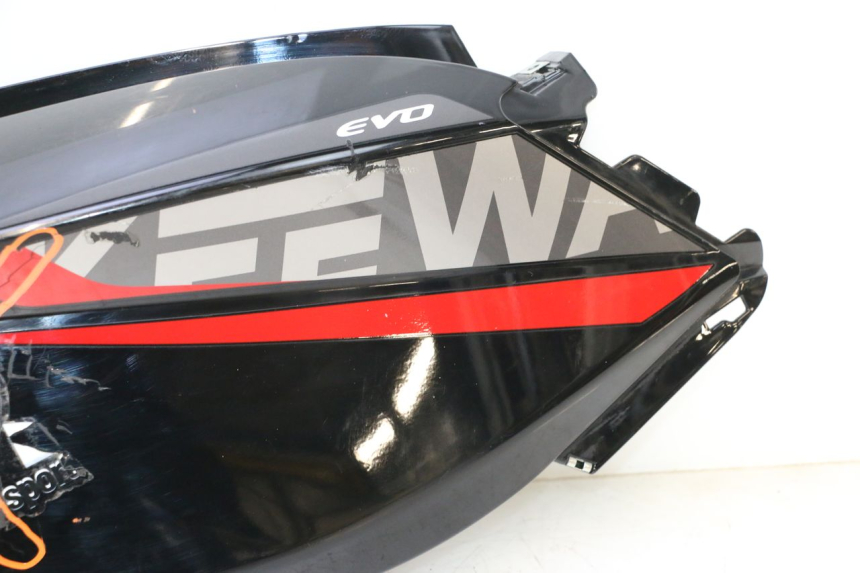 photo de LATERAL TRASEIRO DIREITO KEEWAY F-ACT FACT EVO 50 (2020 - 2026) - Marcações e referências