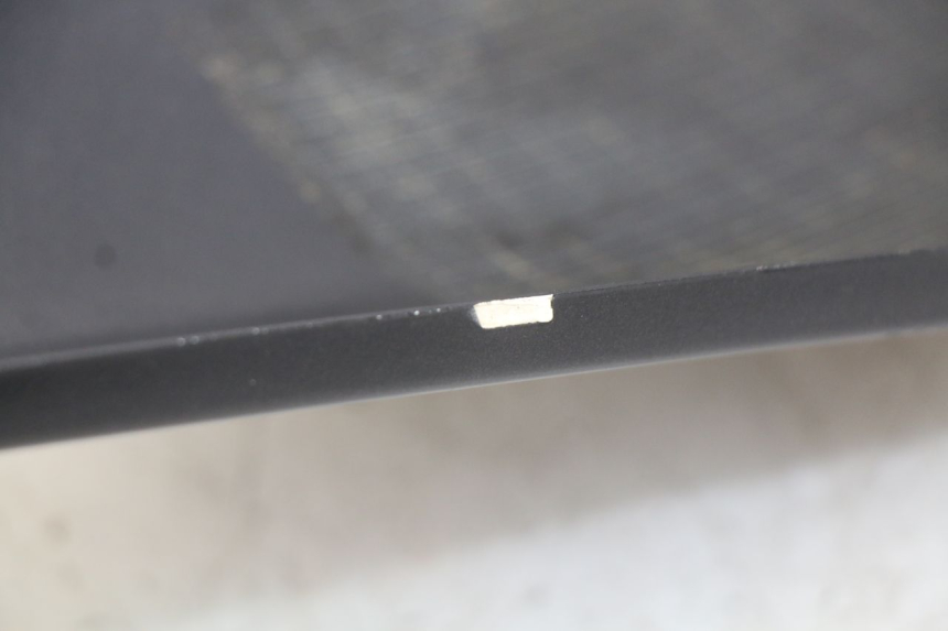 photo de LATERAL TRASEIRO DIREITO HONDA FES PANTHEON 2T 125 (1998 - 2002) - Estado da superfície