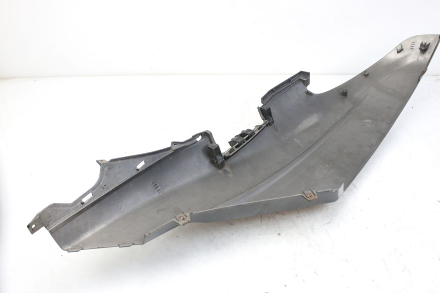 photo de LATERAL TRASEIRO DIREITO HONDA FES S-WING SWING ABS 125 (2007 - 2015) - Ampliação técnica