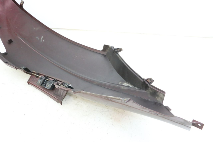 photo de LATERAL TRASEIRO DIREITO HONDA FES S-WING SWING ABS 125 (2007 - 2015) - Detalhe da peça