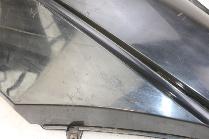 photo de LATERAL TRASEIRO DIREITO HONDA FES S-WING SWING ABS 125 (2007 - 2015) - Estado da superfície