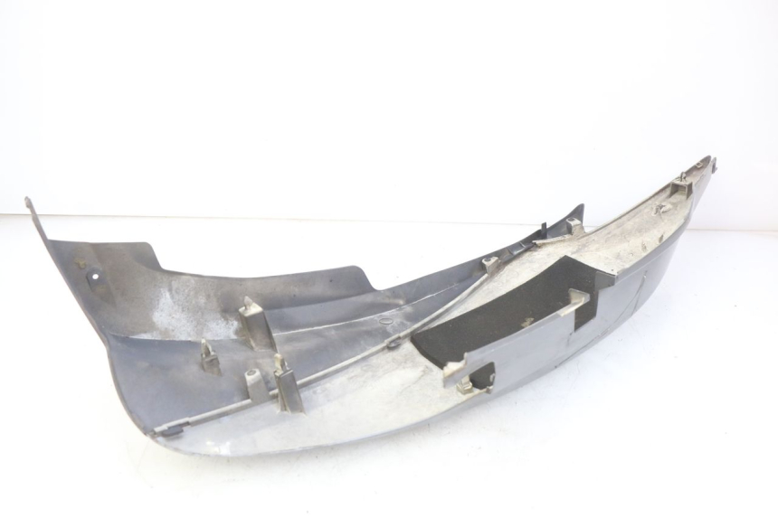 photo de LATERAL TRASEIRO DIREITO HONDA FJS SILVERWING SILVER WING 400 (2009 - 2016) - Zoom do estado de desgaste