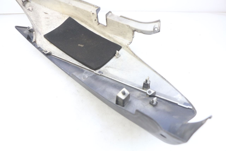 photo de LATERAL TRASEIRO DIREITO HONDA FJS SILVERWING SILVER WING 400 (2009 - 2016) - Outro ângulo de visão