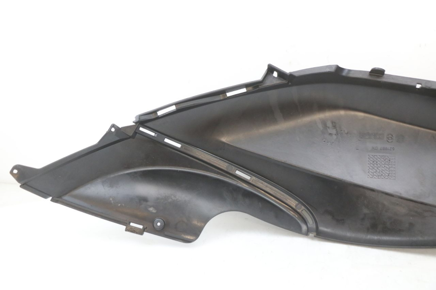 photo de LATERAL TRASEIRO DIREITO PIAGGIO FLY 2T 50 (2004 - 2017) - Pontos de fixação