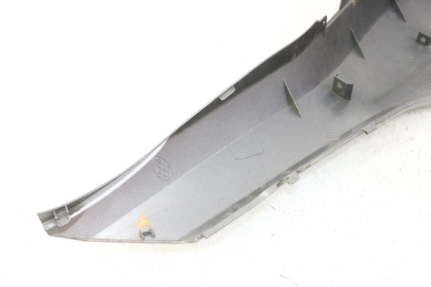 photo de LATERAL TRASEIRO DIREITO HONDA FORZA ABS 300 (2013 - 2017) - Outro ângulo de visão