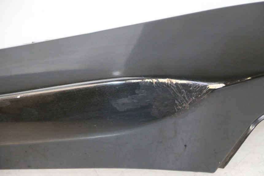 photo de LATERAL TRASEIRO DIREITO GILERA NEXUS 300 (2008 - 2013) - Detalhes característicos