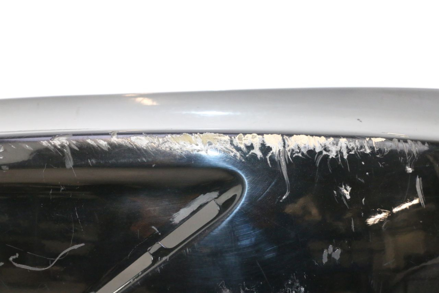 photo de FLANCO TRASEIRO DIREITO GILERA GP 800 (2007 - 2013) - Zoom do estado de desgaste