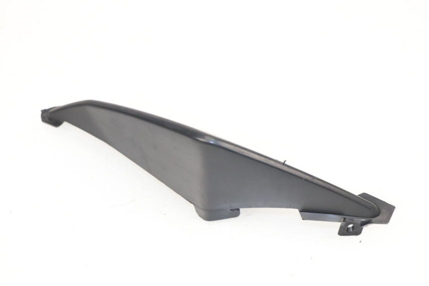 photo de LATERAL TRASEIRO DIREITO SUZUKI GSR 750 (2011 - 2017) - Detalhe da peça