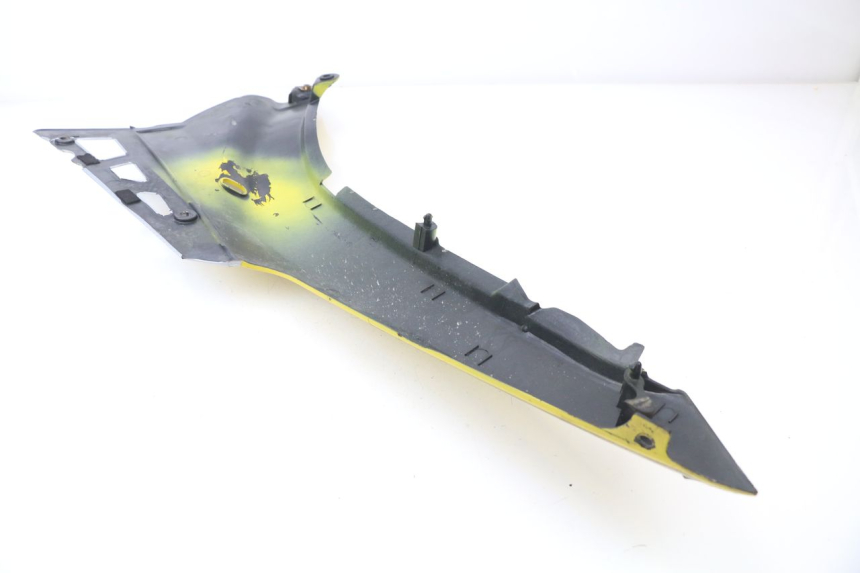 photo de LATERAL TRASEIRO DIREITO SUZUKI GSXF GSX F 600 (1988 - 1997) - Ampliação técnica