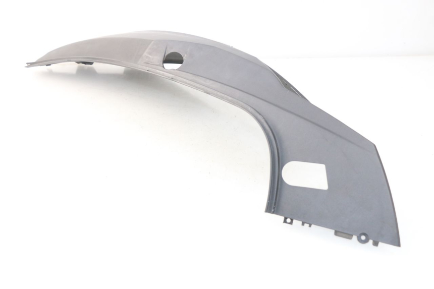 photo de LATERAL TRASEIRO DIREITO SYM GTS EFI ABS 125 (2012 - 2016) - Vista geral