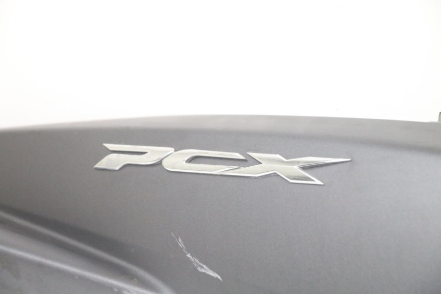 photo de LATERAL TRASEIRO DIREITO HONDA PCX (JF57/JF64) 125 (2014 - 2018) - Outro ângulo de visão