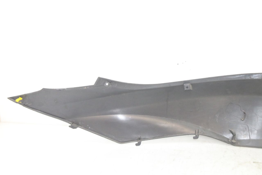 photo de LATERAL TRASEIRO DIREITO HONDA PCX (JF57/JF64) 125 (2014 - 2018) - Estado da superfície