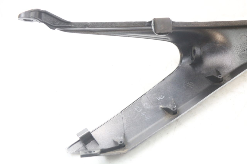 photo de LATERAL TRASEIRO DIREITO HUSQVARNA SVARTPILEN 401 (2018 - 2023) - Pontos de fixação