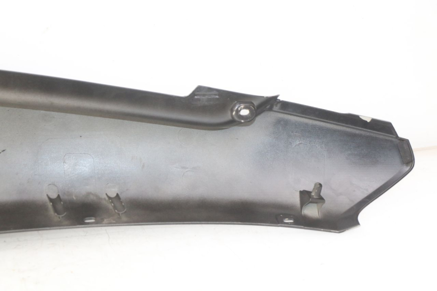 photo de LATERAL TRASEIRO DIREITO YAMAHA HW XENTER 125 (2011 - 2017) - Pontos de fixação