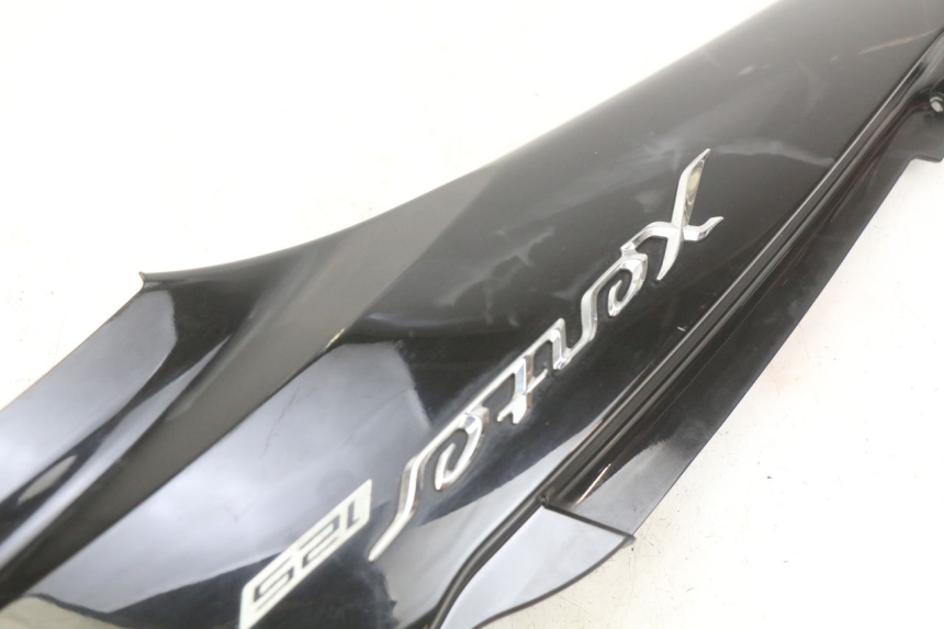 photo de LATERAL TRASEIRO DIREITO YAMAHA HW XENTER 125 (2011 - 2017) - Peça verificada