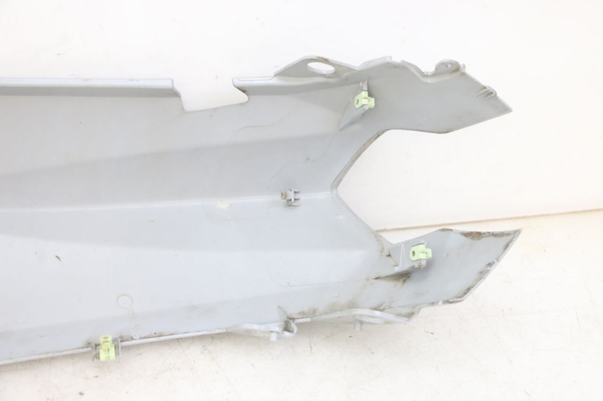 photo de LATERAL TRASEIRO DIREITO PEUGEOT KISBEE 2T 50 (2018 - 2022) - Zoom do estado de desgaste