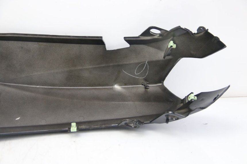 photo de LATERAL TRASEIRO DIREITO PEUGEOT KISBEE 4T 50 (2018 - 2022) - Detalhe da peça