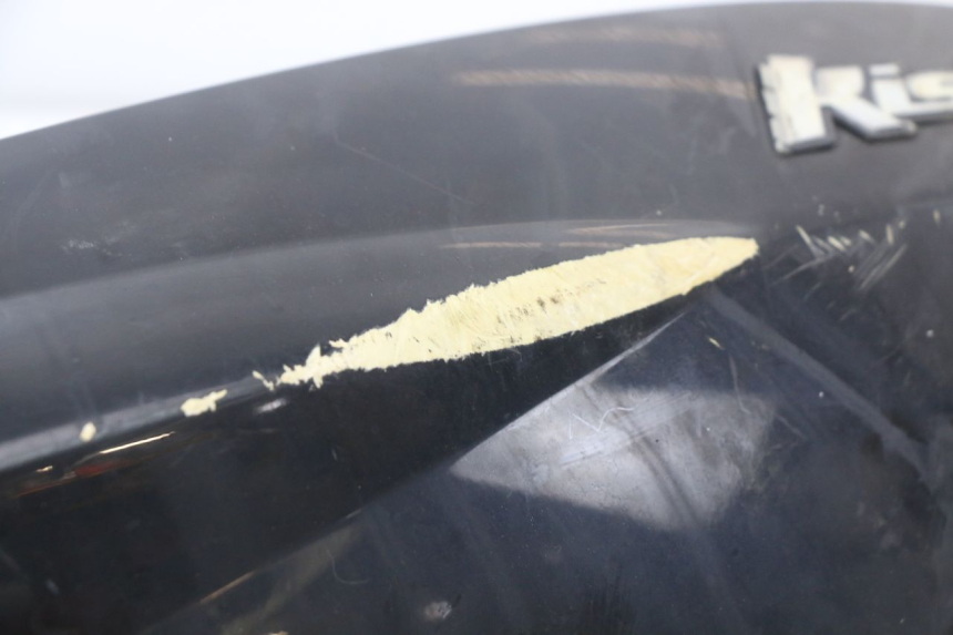 photo de LATERAL TRASEIRO DIREITO PEUGEOT KISBEE 4T 50 (2018 - 2022) - Detalhes característicos