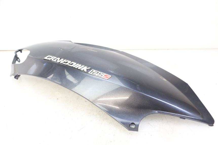 photo de LATERAL TRASEIRO DIREITO KYMCO GRAND DINK 125 (2008 - 2014) - Estado da superfície