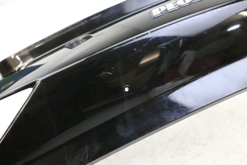 photo de LATERAL TRASEIRO DIREITO KYMCO PEOPLE S 125 (2000 - 2008) - Detalhe da peça
