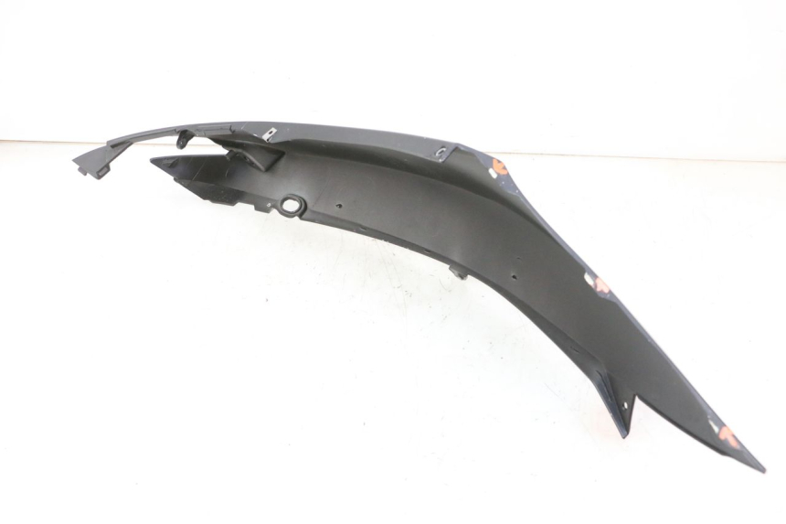 photo de LATERAL TRASEIRO DIREITO PIAGGIO MP3 HPE 310 (2024 - 2025) - Detalhe da peça
