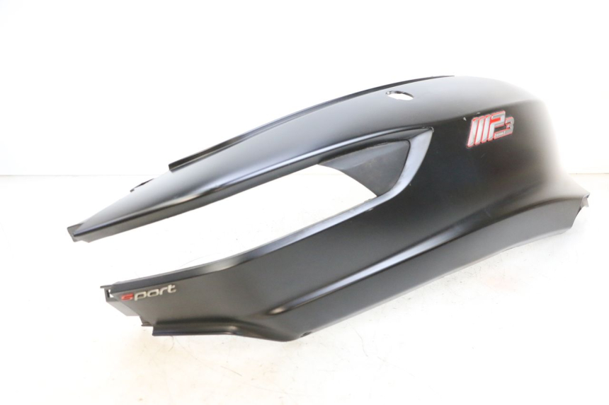 photo de LATERAL TRASEIRO DIREITO PIAGGIO MP3 HPE 350 (2018 - 2020) - Detalhes característicos