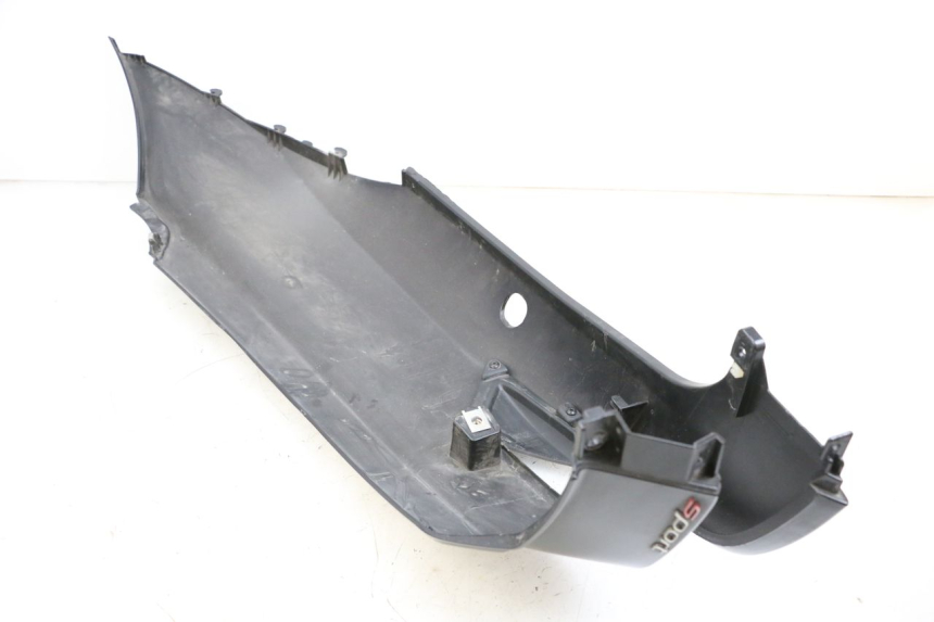 photo de LATERAL TRASEIRO DIREITO PIAGGIO MP3 HPE 350 (2018 - 2020) - Zoom do estado de desgaste