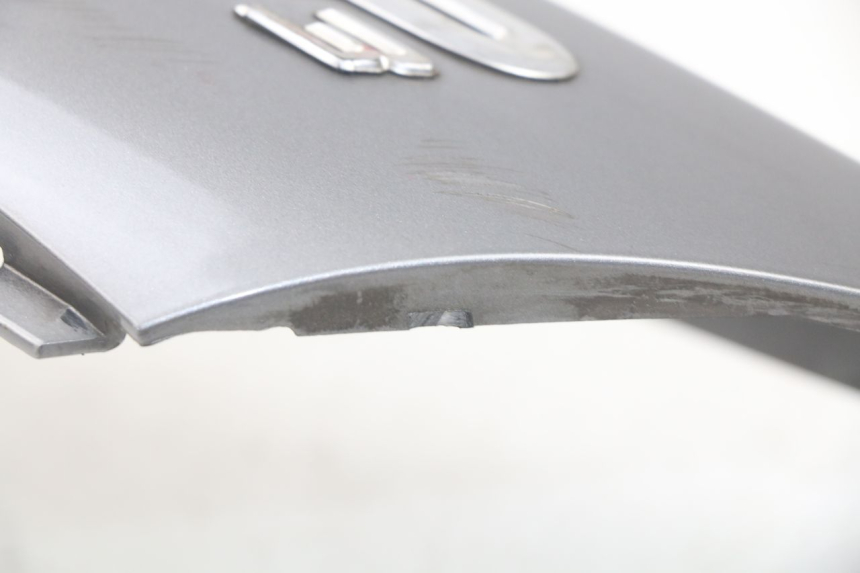 photo de LATERAL TRASEIRO DIREITO PIAGGIO MP3 LT 400 (2007 - 2012) - Detalhe da peça