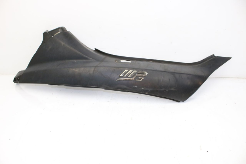 photo de LATERAL TRASEIRO DIREITO PIAGGIO MP3 LT 300 (2010 - 2016) - Pontos de fixação