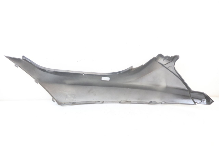 photo de LATERAL TRASEIRO DIREITO PIAGGIO MP3 LT 400 (2007 - 2012) - Estado da superfície